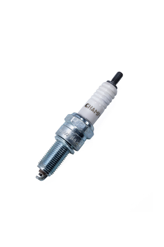 Bujía RG8YC Para Moto Suzuki GIXXER 150 Genuia