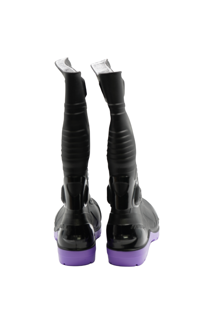 Cargue la imagen en el visor de la galería, Botas Impermeables Suzuki "The Master Of Adventure" Color Negro- Morado
