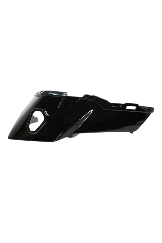 Tapa Farola Derecha Para Suzuki GIXXER 150 Color Negro Genuina