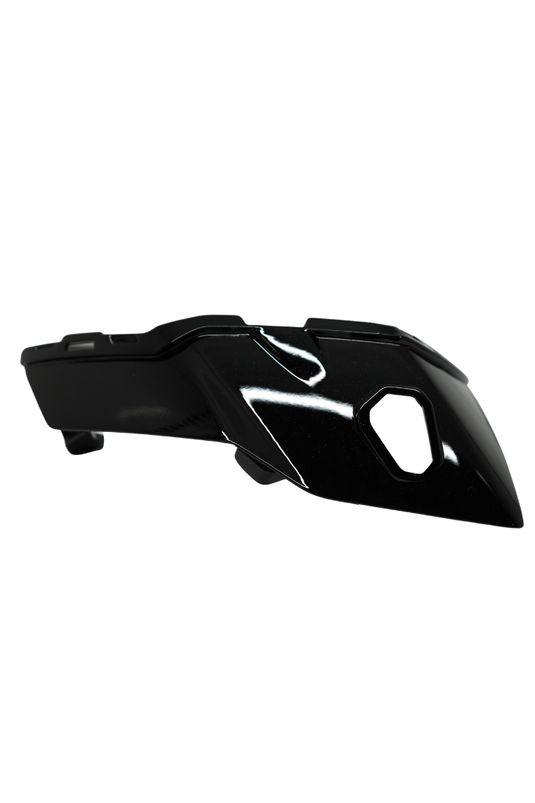 Tapa Farola Izquierda Para Suzuki GIXXER 150 Color Negro Genuina