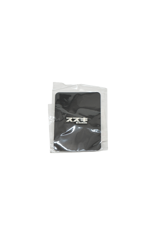 Pin Suzuki