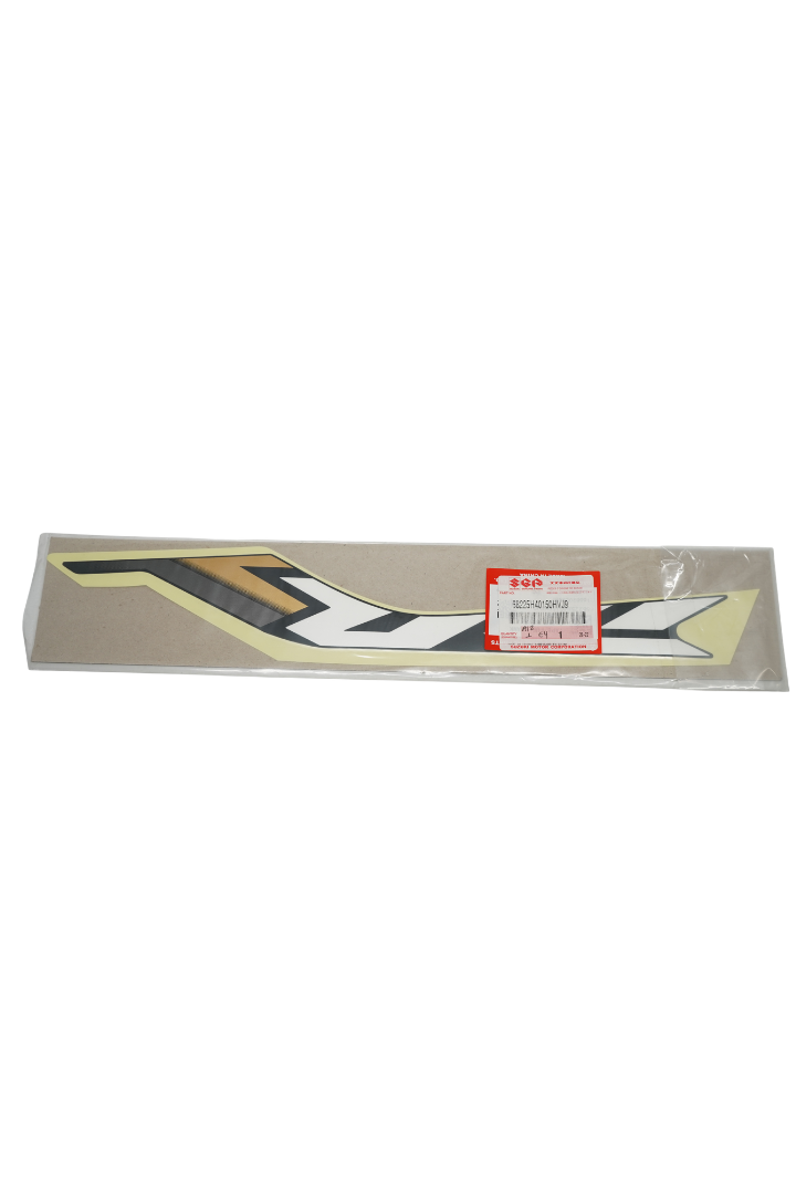 Cargue la imagen en el visor de la galería, Calcomanía "DR" Derecha Para Suzuki DR 150 ABS Carburada 2027 Negra
