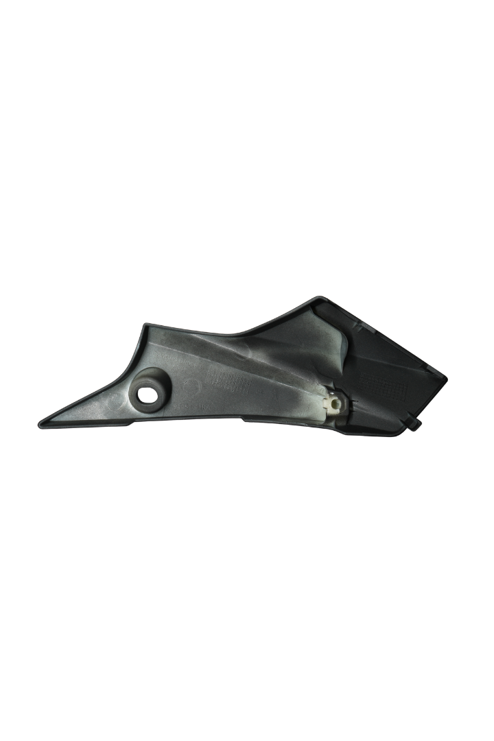 Cargue la imagen en el visor de la galería, Carenaje Inferior Izquierdo Para Suzuki GIXXER 250 Negra Genuina.

